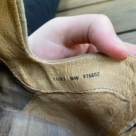 Born Arula Suede Ankle Bootie Women's 7.5 Color Beige - Picture 7 of 11